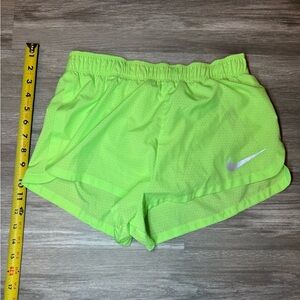 Nike Men's Dri-FIT AeroSwift 2” or 3”Brief-Lined Shorts Lime Green